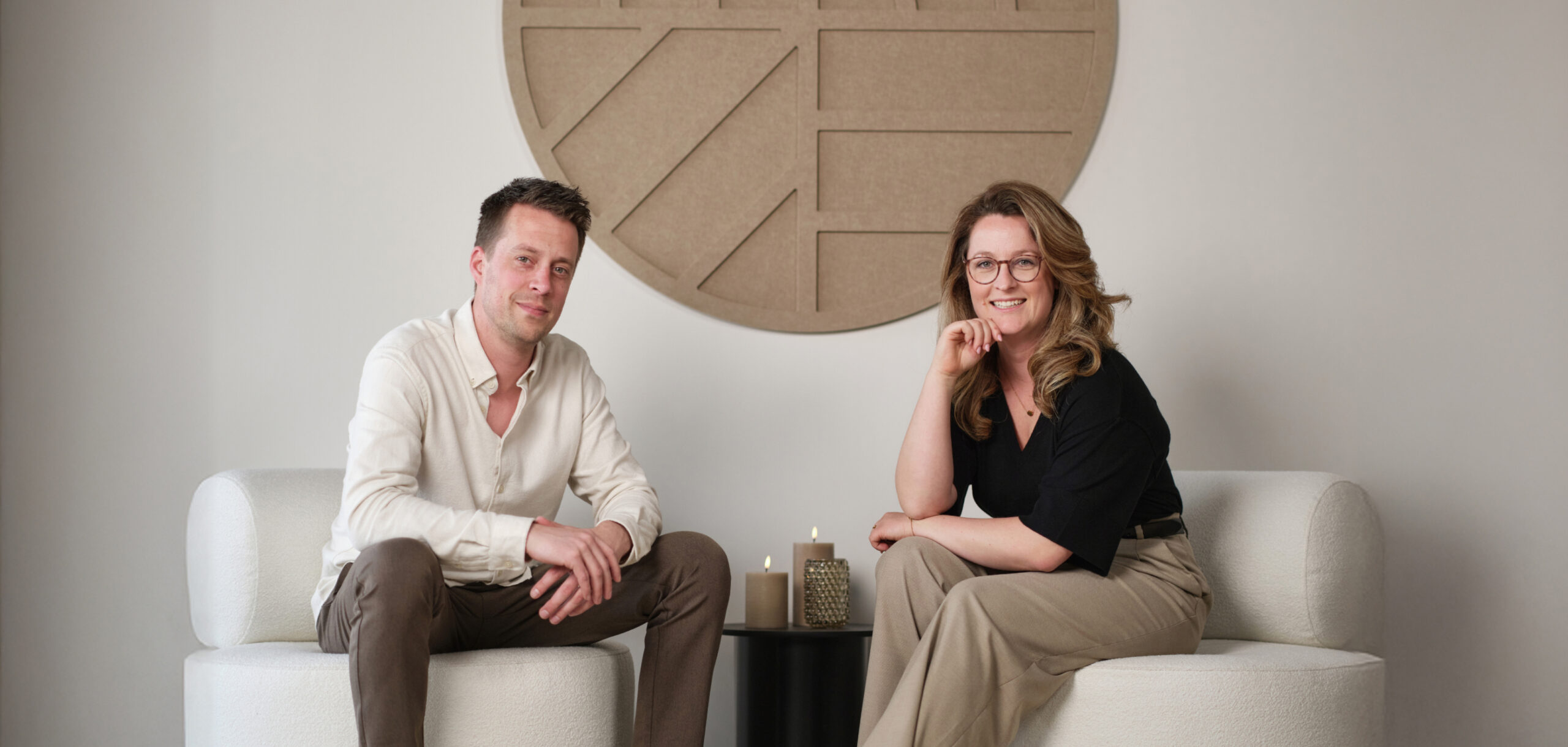 Eigenaren van Eikmeester die bij het logo van Eikmeester zitten