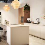 Eikmeester composiet keukenblad in de showroom