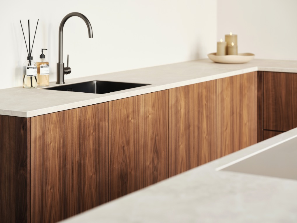 Notenhout vlak front