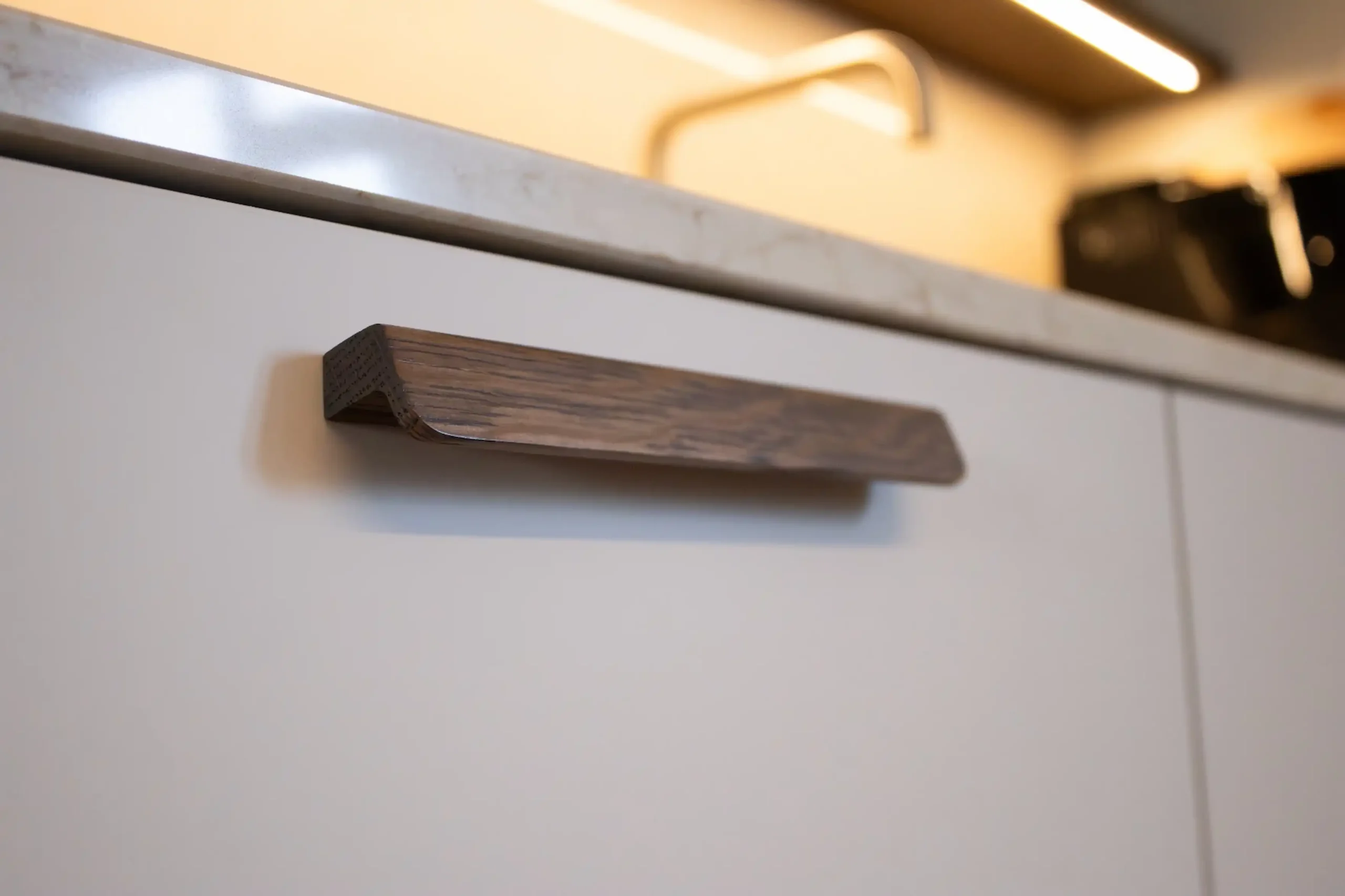 Eikmeester japandi keukens eikenhout fronten Yuki ash sensu touch beige